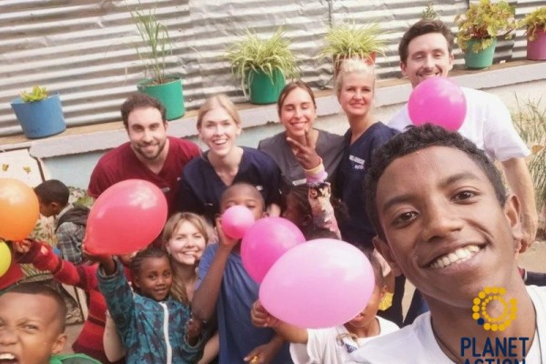 202402-madagaskar-15019DE3B86-3A8C-CFBF-397E-1EB19BC97889.jpg