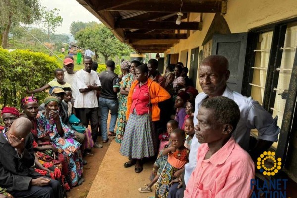 202408-uganda-1417E126A1C-2B96-7AF9-77D8-01415E40C43A.jpg