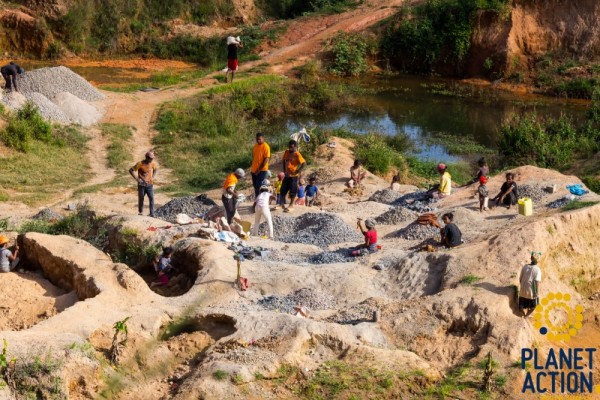 antananarivo-1-kopie-batch97B3BBEF-E941-D9D0-52F3-CCF2A254A522.jpg